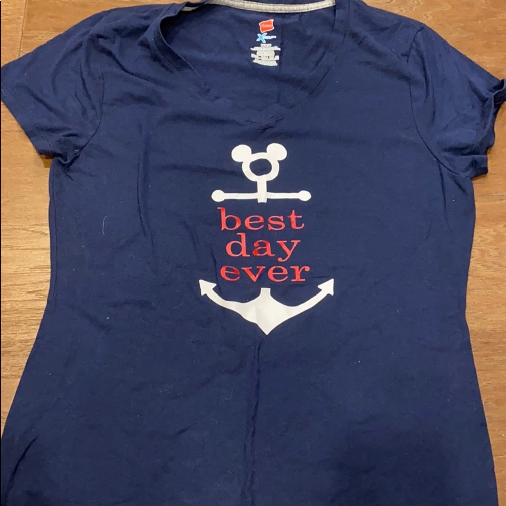 Disney cruise top